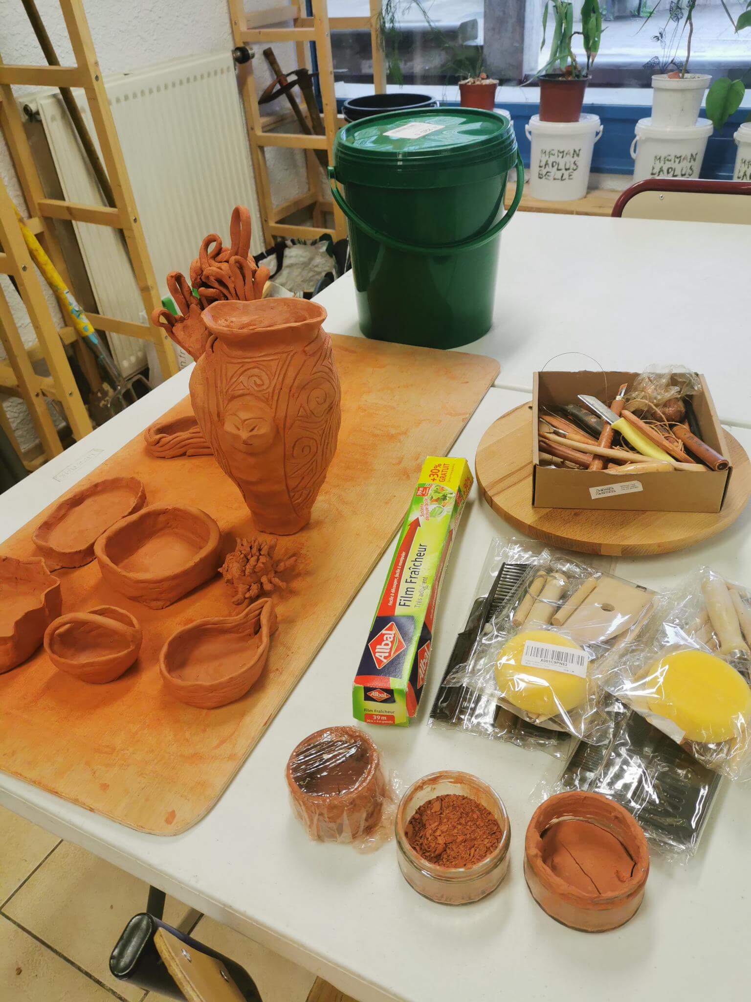 Ateliers Juste Ici – Atelier terre cuite