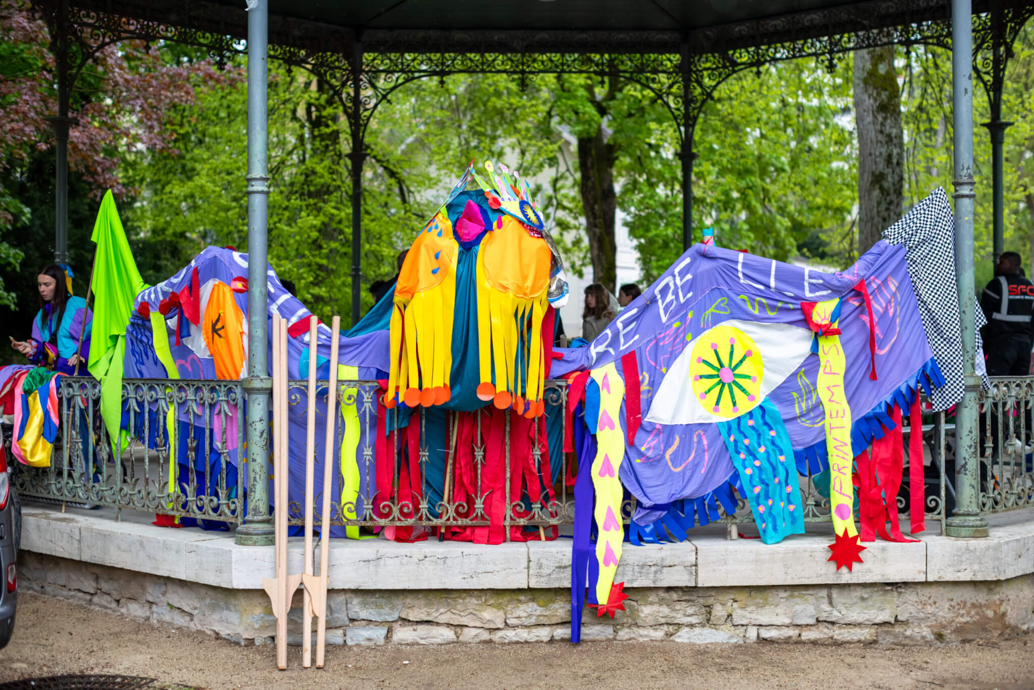 120426-12-33-57-besancon-carnaval-etudiant-2665-[BD]-©-ludovic-godard